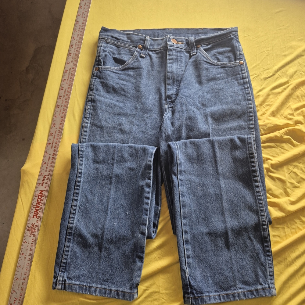 Wrangler Men's Slim Straight Jeans in Blue